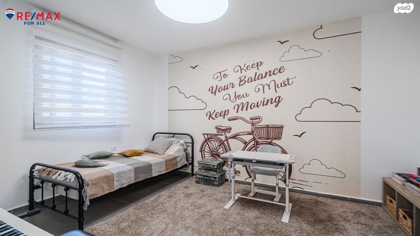 דו משפחתי, החרוב, נאות הפרחים, גן יבנה