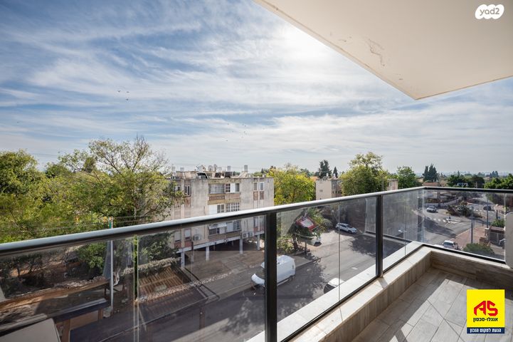 דירה, הצפירה, פרדס חנה כרכור