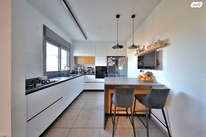 דירה, יצחק שמיר, גבעת הרקפות, קרית ביאליק