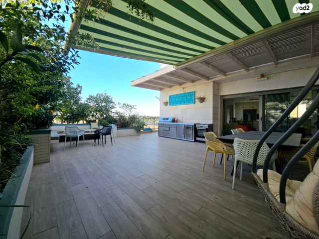 גג/ פנטהאוז, יהודה עמיחי 6, נווה זמר, רעננה