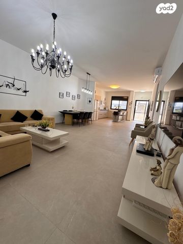 בית פרטי/ קוטג', נירים, הפארק, אופקים