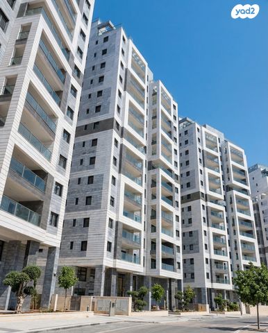 דירה, רועי קליין, קרית קריניצי, רמת גן