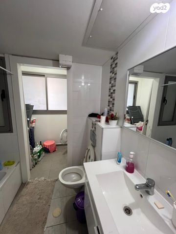 דירה, אתרוג, החורש, חריש