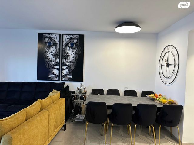 דירה, ש"י עגנון, משכנות האומנים, קרית מוצקין