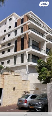 דופלקס, שדרות ודג'ווד, מרכז הכרמל, חיפה