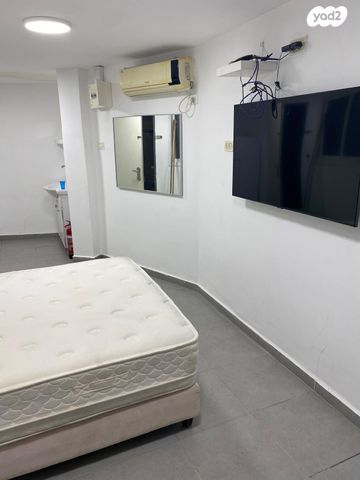 דו משפחתי, מורדי הגטאות, גבעת נשר, נשר