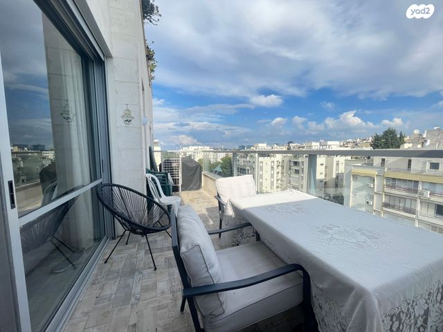 דירה, קרית ויצמן, רעננה