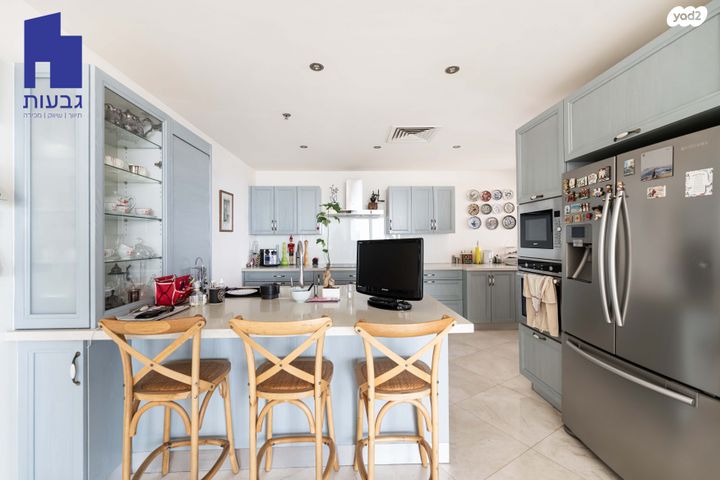 דירה, שמעון בן צבי, שטח 9, גבעתיים