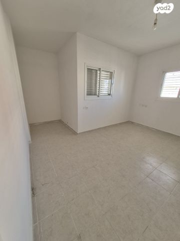 גג/ פנטהאוז, ראשונים, כפר סבא