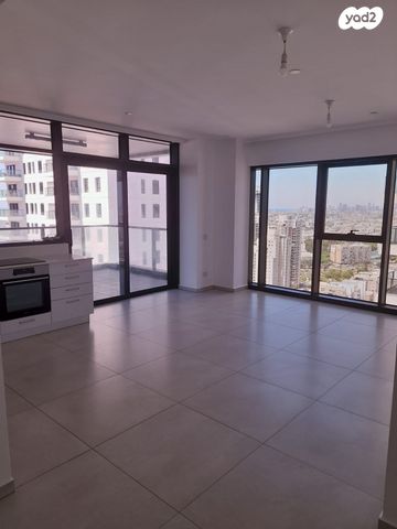 דירה, אריק איינשטיין, דרום חדש, פארק הים, בת ים