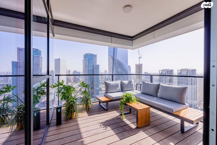 גני שרונה, קרית הממשלה