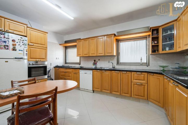 דופלקס, רא"ל מוטה גור, היובל, שרונה, רחובות