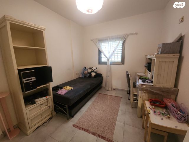 דירת גן, מרכז, הרצליה