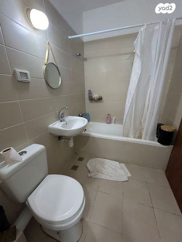 דירה, מירון, אורנים, מעלות תרשיחא