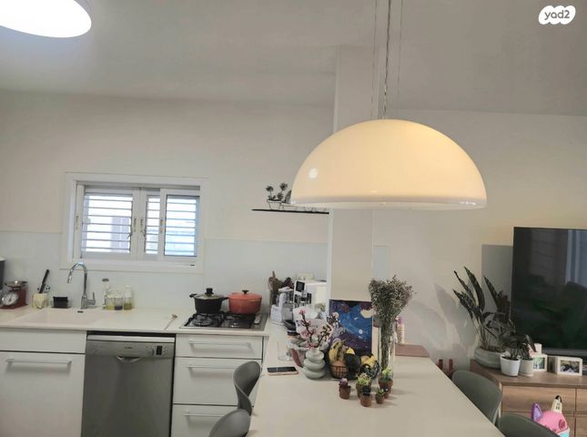 דירה, הוד השרון