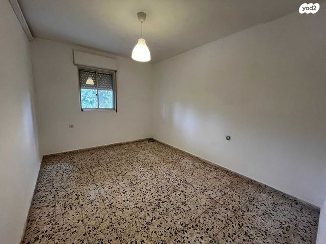 דירה, אשכולות, כרמיאל