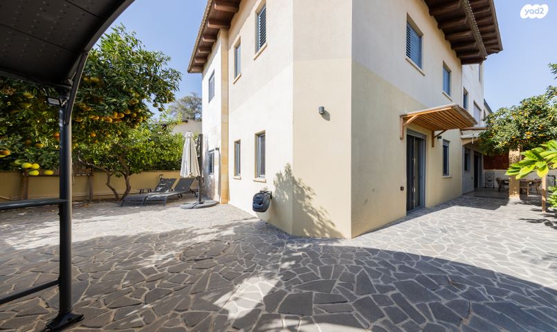 דירה, הוד השרון