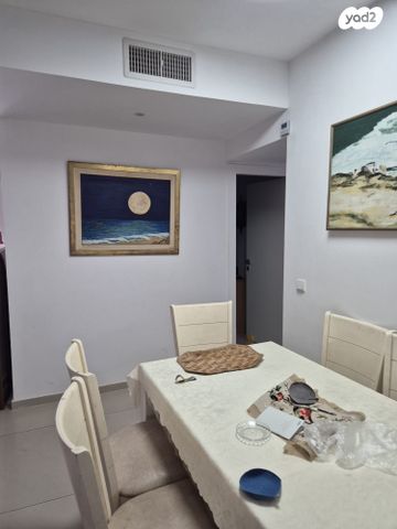 דירה, אתרוג, החורש, חריש