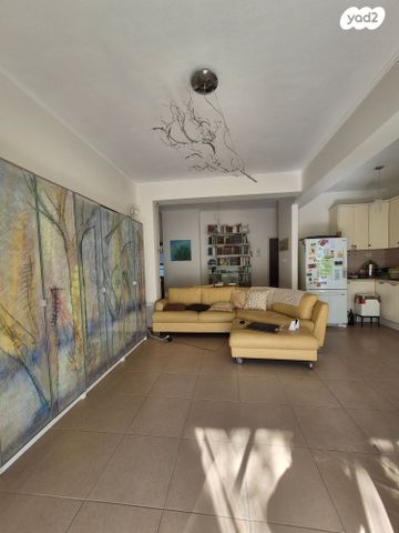 דירת גן, א.מ. ברכיהו, ירושלים