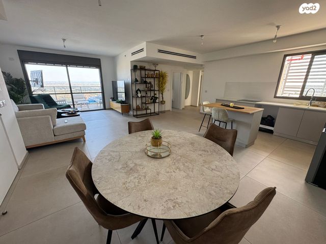 גג/ פנטהאוז, מלחמת ששת הימים, מרכז העיר, חדרה