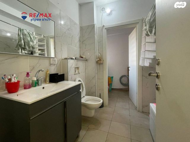 דירה, עלי, גבעת ציון, אשקלון