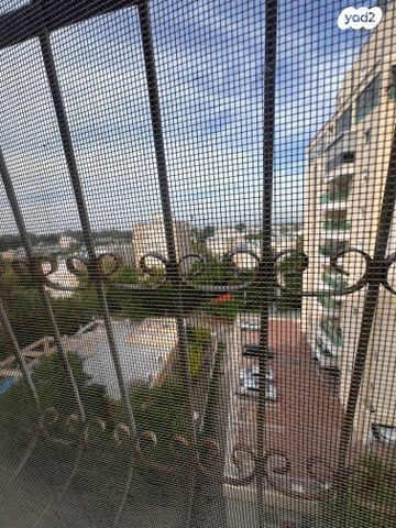 דירה, מרטין בובר 6, צור שלום, קרית ביאליק