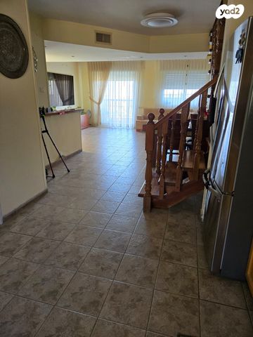 דירה, שמואל תמיר כצנלסון, פסגת זאב, ירושלים