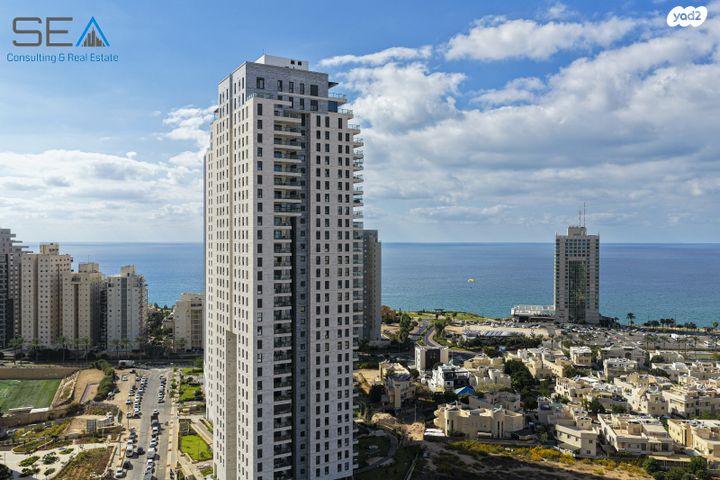 גג/ פנטהאוז, אמנון ליפקין שחק 3, נוף הטיילת, נתניה