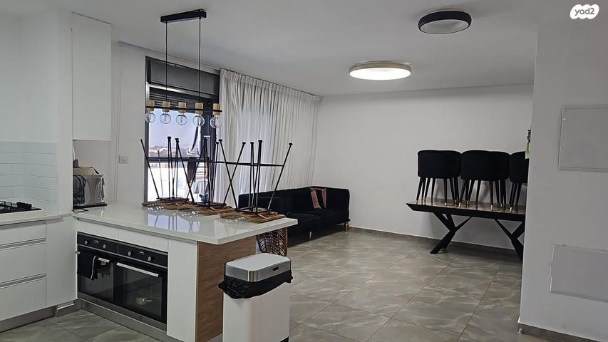 דירה, שלום דנינו, נתיבות מערב, נתיבות