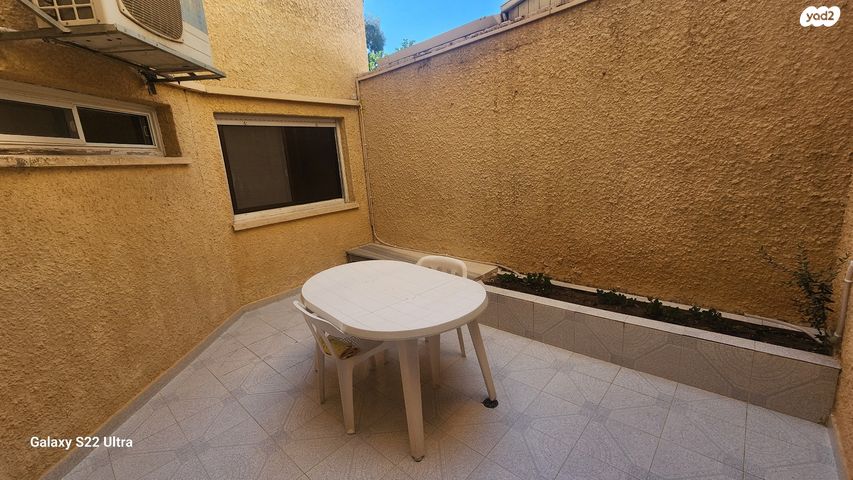 דירת גן, אליעזר פרי, שיכון ב', קרית שמונה