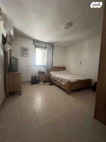 דירה, מרטין בובר 6, צור שלום, קרית ביאליק