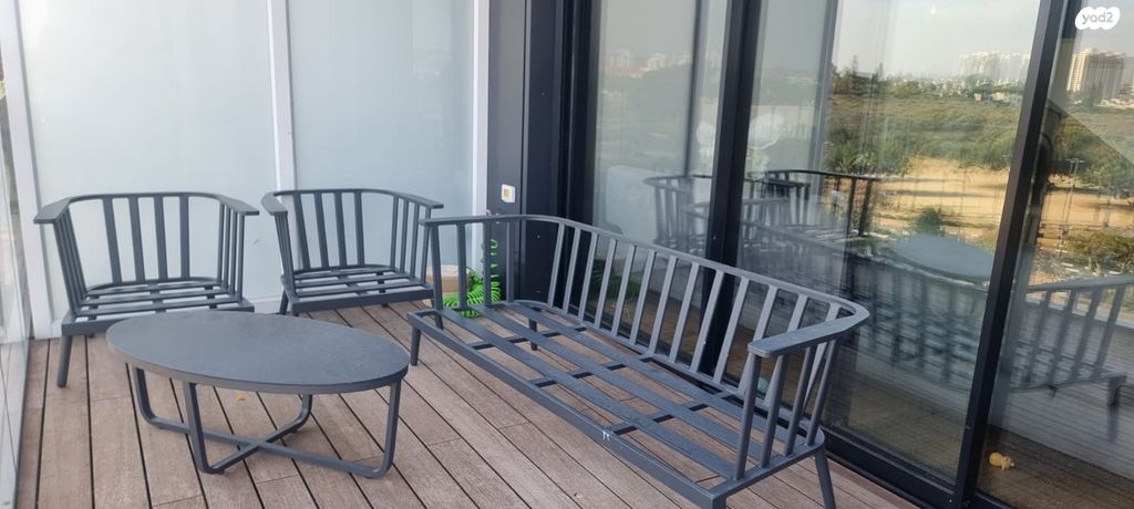 גג/ פנטהאוז, קיסריה