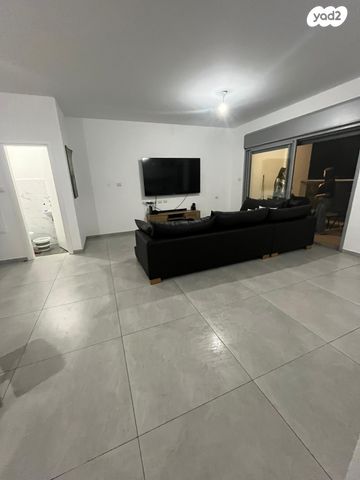 נווה שרון / שער העיר