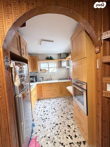 דירה, הרבי מלובאוויטש, צפת