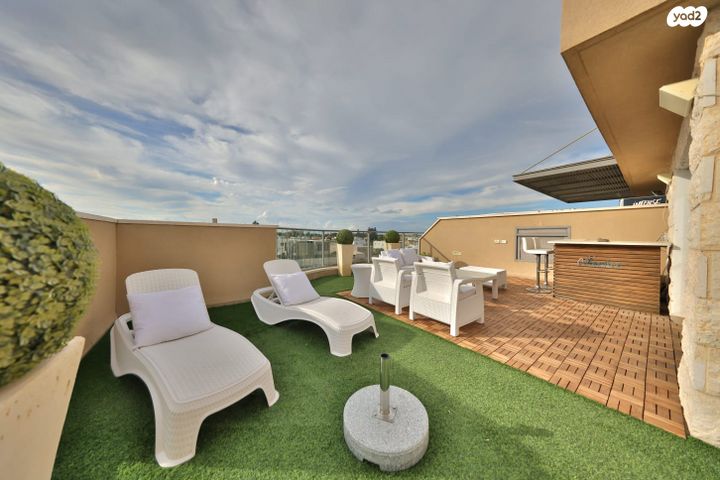 גג/ פנטהאוז, אלונים, קרית אתא