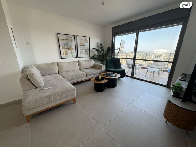 גג/ פנטהאוז, מלחמת ששת הימים, מרכז העיר, חדרה