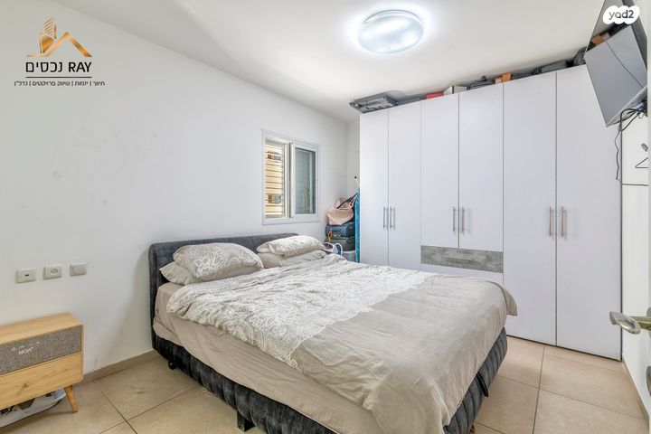 דירה, הדרור, נאות בן גוריון, יבנה