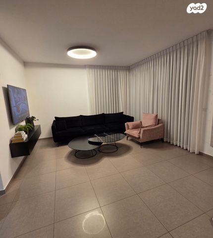 דירה, בן שמן 12, גני יער, לוד