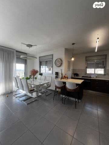 דירה, רפאל איתן, קרית אילון, חולון