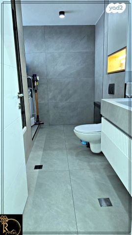 דירת גן, האלמוג, נופי סלע, מעלה אדומים