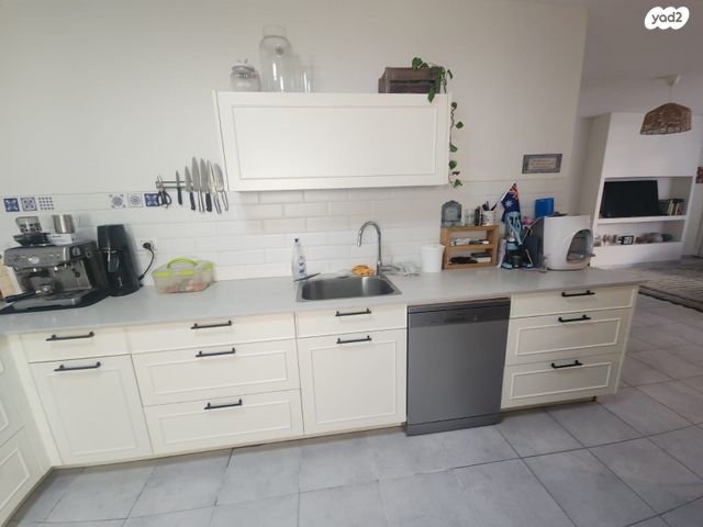 דירת גן, מרכז, הרצליה