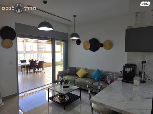 גג/ פנטהאוז, האצ"ל, רובע א', אשדוד