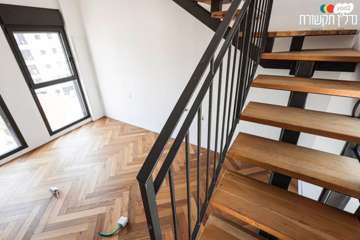 דופלקס, תל אביב יפו