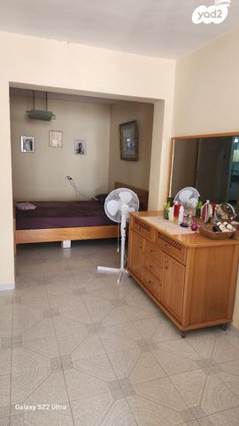 דירת גן, אליעזר פרי, שיכון ב', קרית שמונה