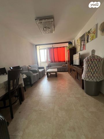 דירה, מרטין בובר 6, צור שלום, קרית ביאליק