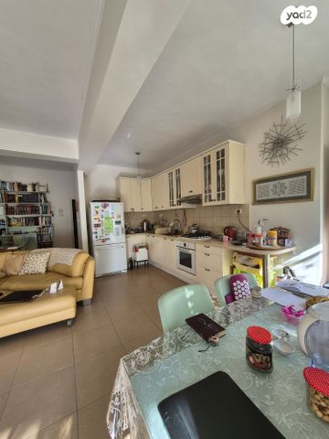 דירת גן, א.מ. ברכיהו, ירושלים