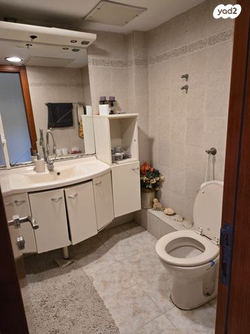 דירה, שמואל תמיר כצנלסון, פסגת זאב, ירושלים