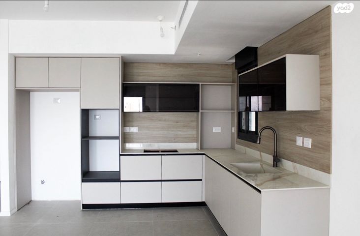 אמנון ליפקין שחק 