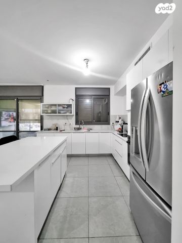 דירה, אברהם מחרז 18, סנטרל פארק / האצטדיון, באר שבע