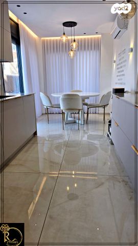 דירת גן, האלמוג, נופי סלע, מעלה אדומים